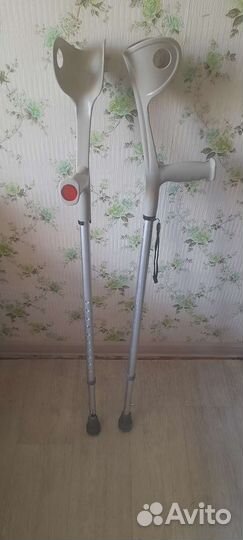 Костыли под локоть пара