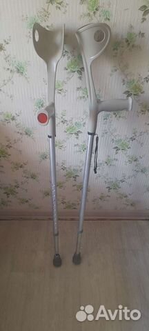 Костыли под локоть пара