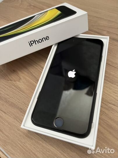 iPhone SE (2020), 64 ГБ