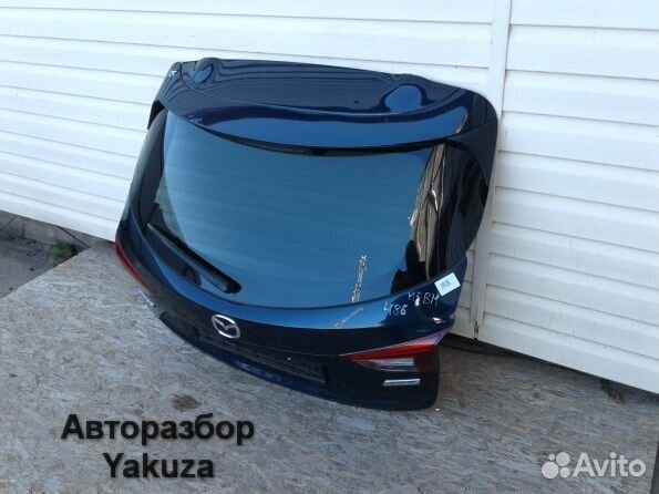 Mazda 3 BM дверь крышка багажника