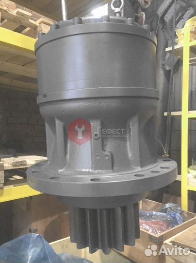 Редуктор поворота Hyundai R210LC-9BH 39Q6-12100