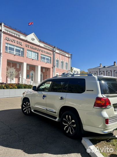 Аренда автомобиля с водителем