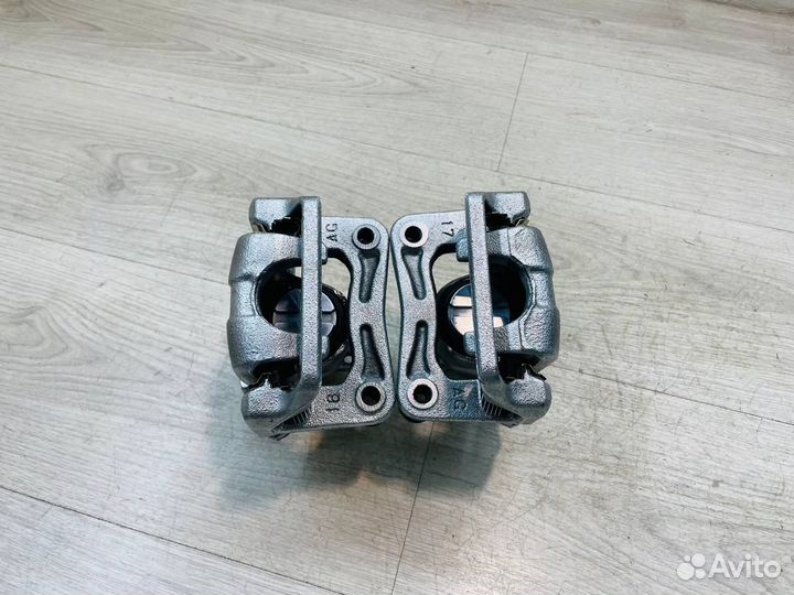 Суппорта задние пара Honda Accord 9 CR