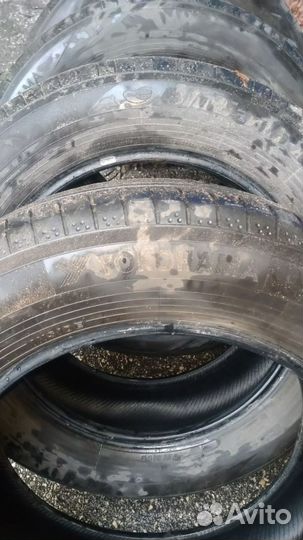 Yokohama BluEarth E51B 215/65 R17