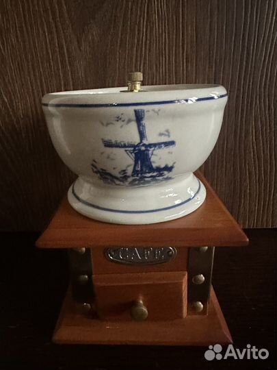 Кофемолка механическая