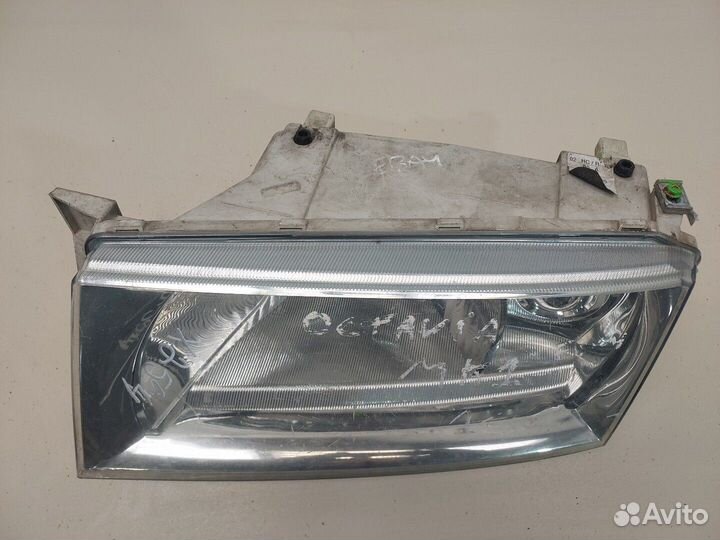 Фара (передняя) Skoda Octavia Tour, 2003