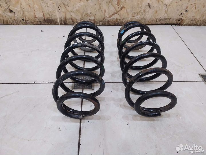 Пружина задняя Toyota Corolla e150