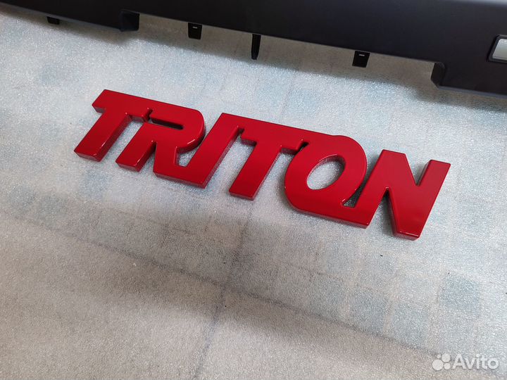 Решетка радиатора Mitsubishi L200 2019-нв (чёрная)