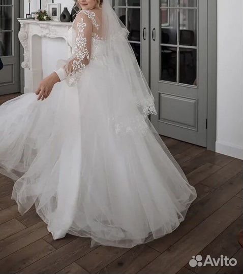 Свадебное платье