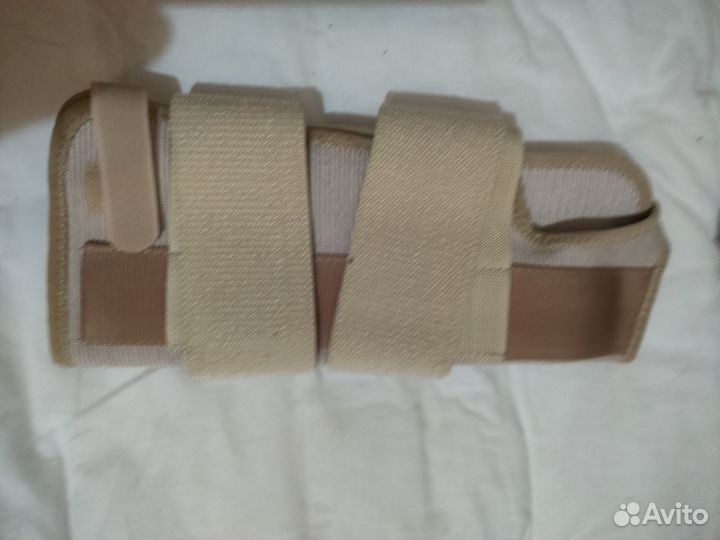 Бандаж на лучезапястный сустав
