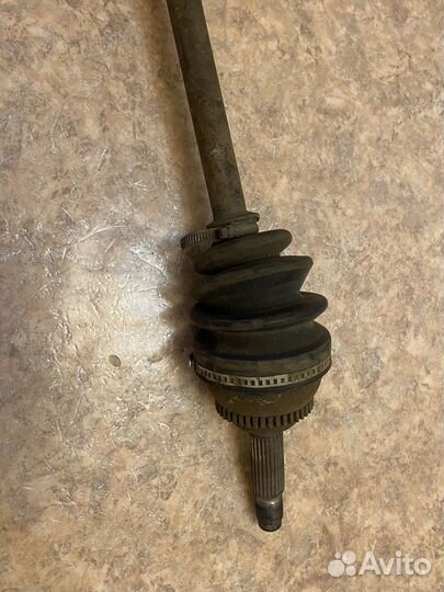 Приводной вал правый hyundai tiburon 2.0 G4GF