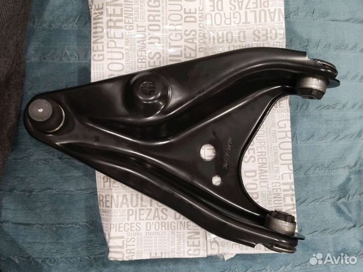 Рычаг подвески передний Renault logan