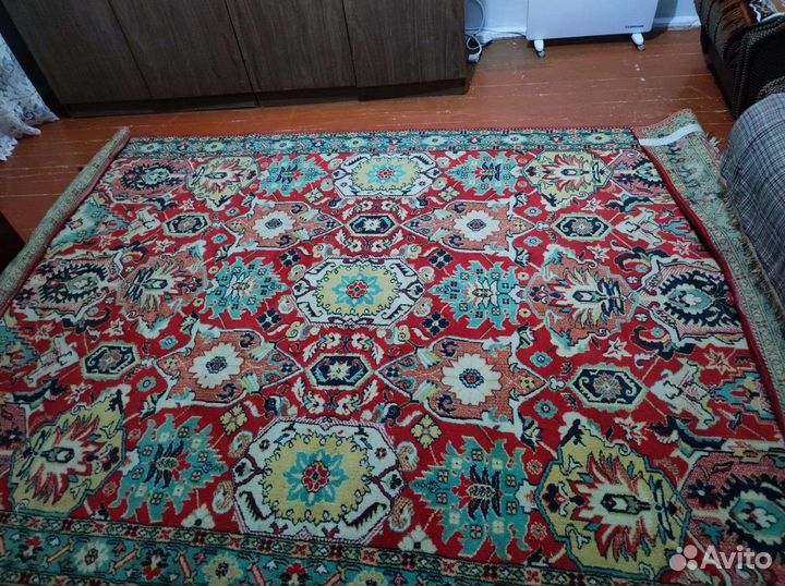 Ковер из натуральной шерсти