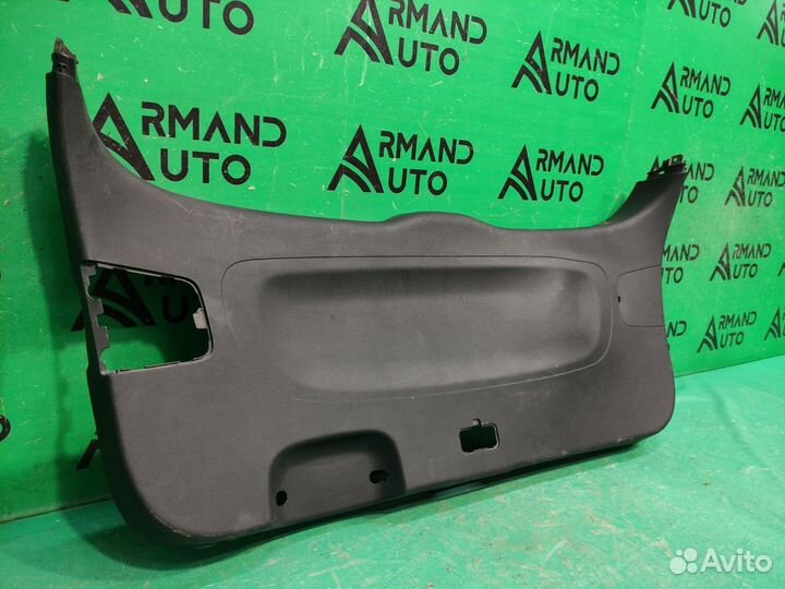 Обшивка двери багажника Kia Sorento 3 prime