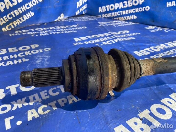 Задний привод Bmw E65 седан N62B44 2003