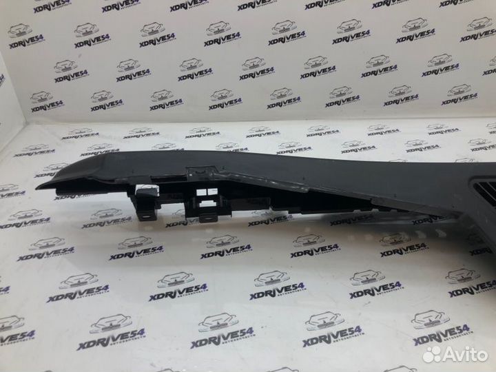 Направляющая шторки багажника задняя правая Bmw X5