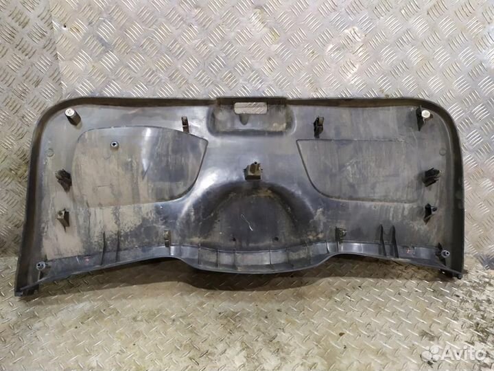 Обшивка крышки багажника Renault Clio 2005 2012