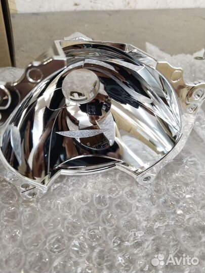 Отражатели фар Camry v55 ксенон оригинал
