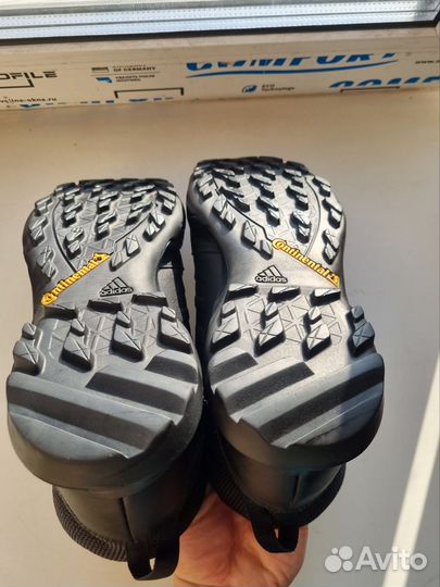 Зимние кроссовки Adidas terrex