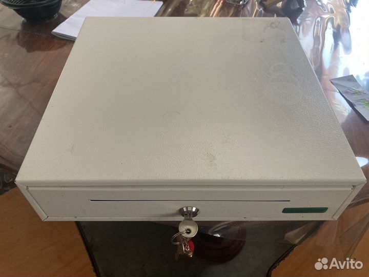 Кассовый ящик для денег