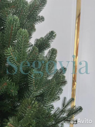 Елка новогодняя премиум класса Segovia