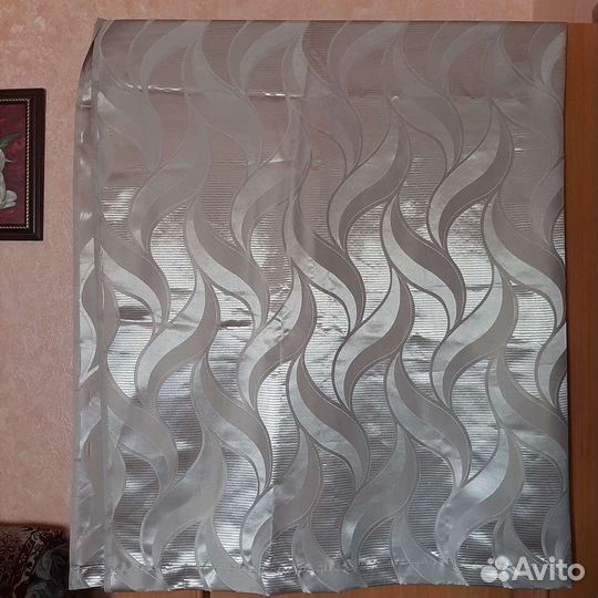 Шторы шелковые,серебристые,новые