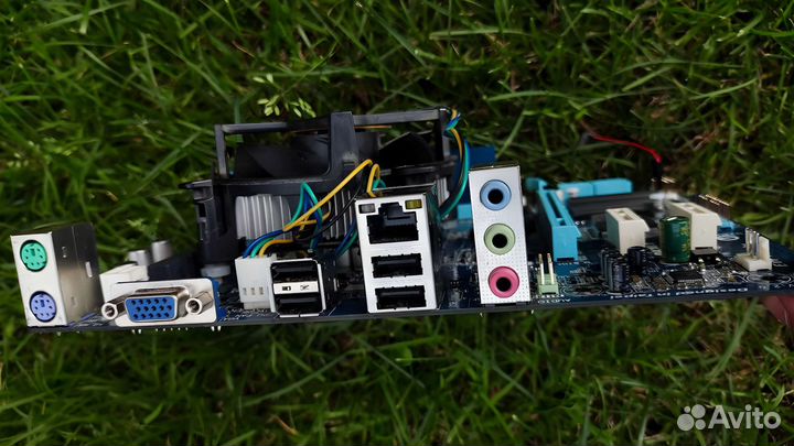 Материнская плата gygabyte