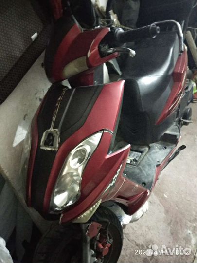 Скутер китаец 150л/с обкатку 300км прошел