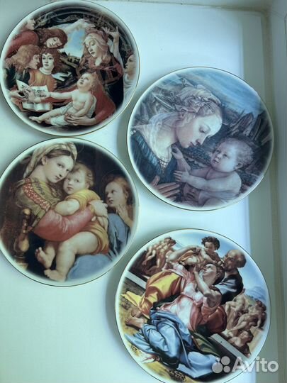 Настенные фарфоровые тарелки 
