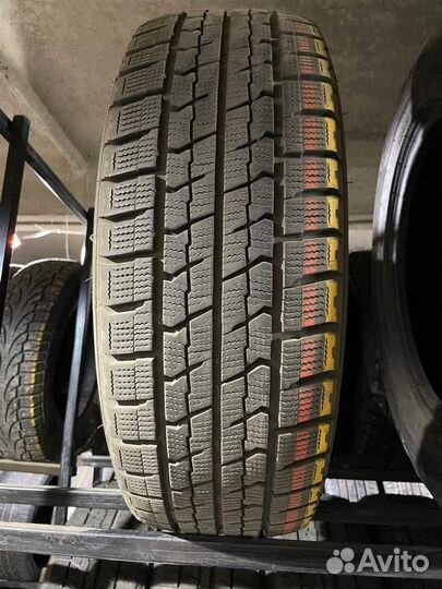 Goodyear Ice Navi Zea II 215/60 R16 95Q