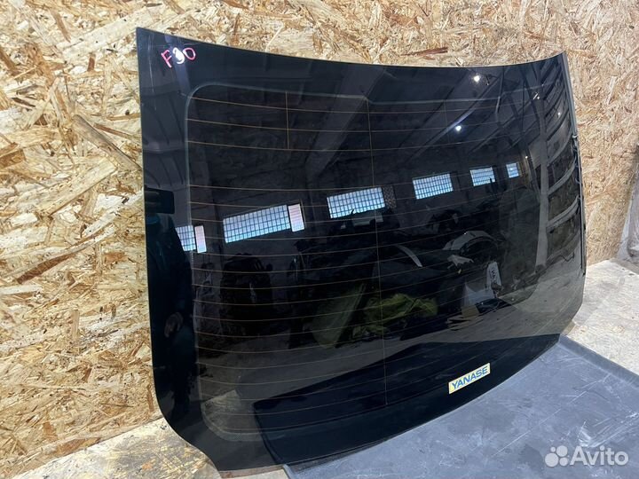 Стекло заднее BMW F30 F80