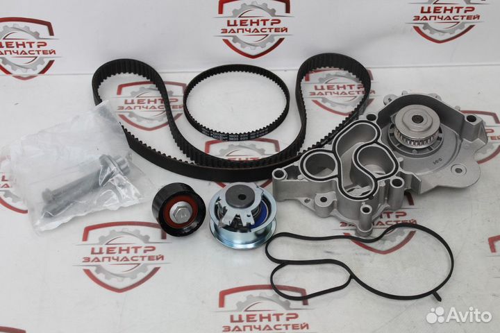 Комплект: водяной насос и ремень зубчатый gates