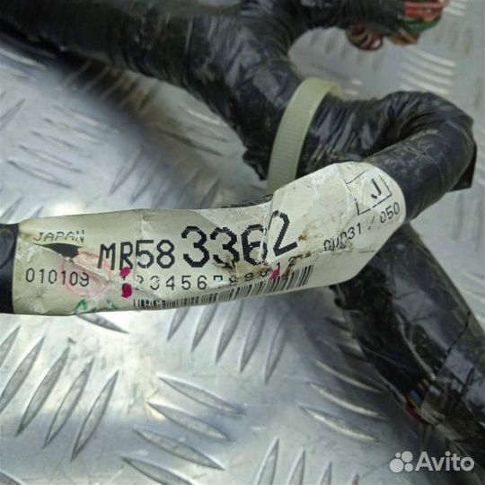 Проводка (коса) подпанельная Mitsubishi Galant 8