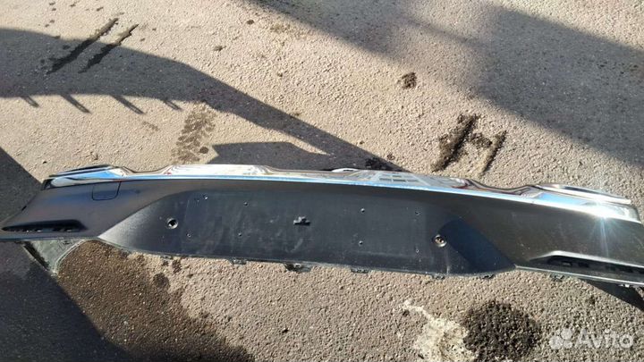 Нижняя часть бампера Мерседес