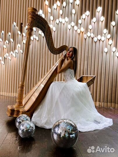 Арфа на мероприятие. Арфистка
