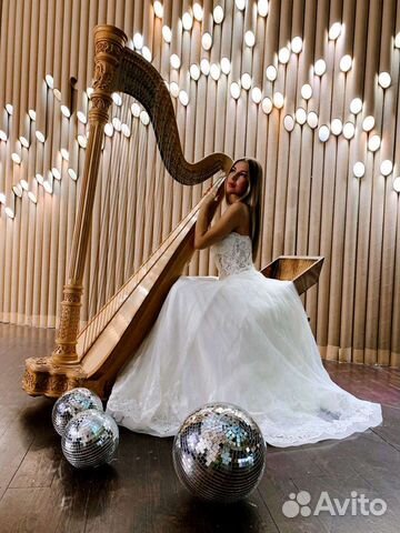 Арфа на мероприятие. Арфистка