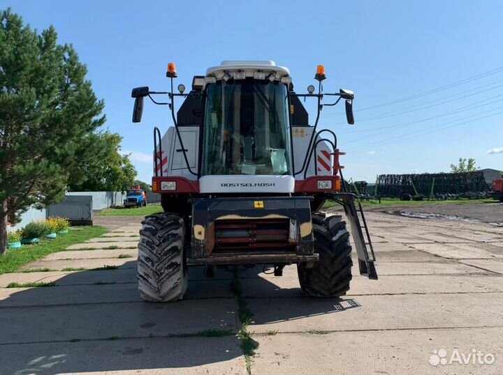 Комбайн Ростсельмаш Vector 410, 2016