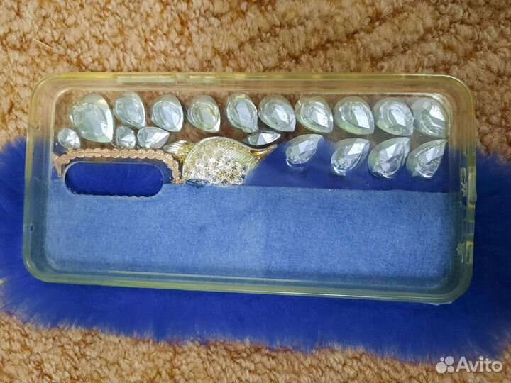 Чехол на телефон