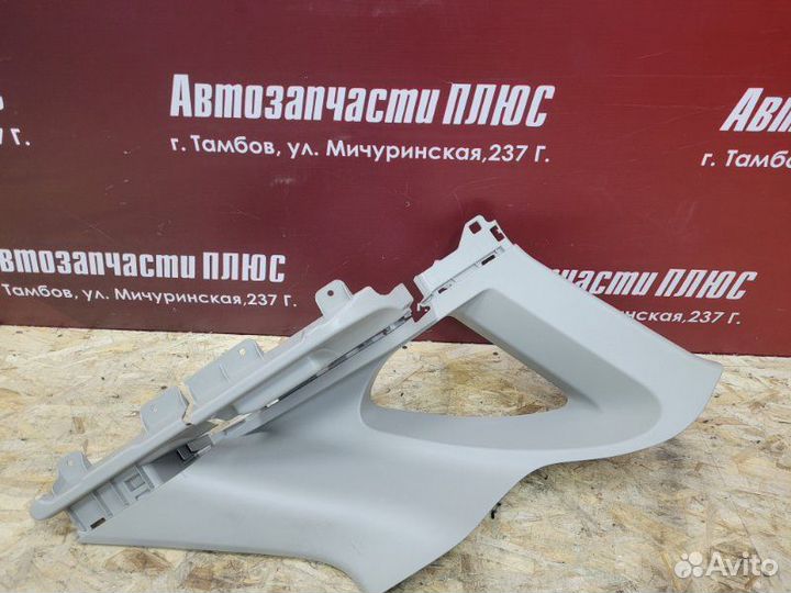 Обшивка стойки задняя правая LADA X-Ray