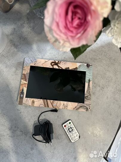 Цифровая фоторамка электронная
