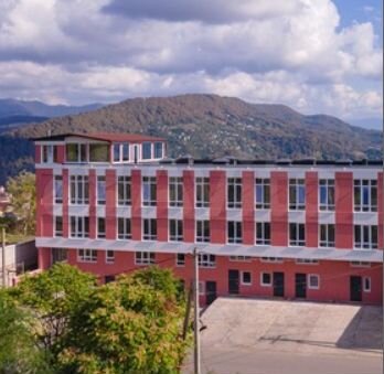 Апартаменты-студия, 43 м², 1/3 эт.