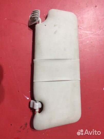 Козырек солнцезащитный левый Nissan Almera G15 K4M