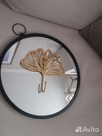 Зеркало, крючки новое