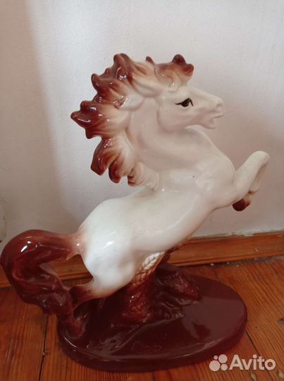 Статуэтка конь лошадь большая 37 см