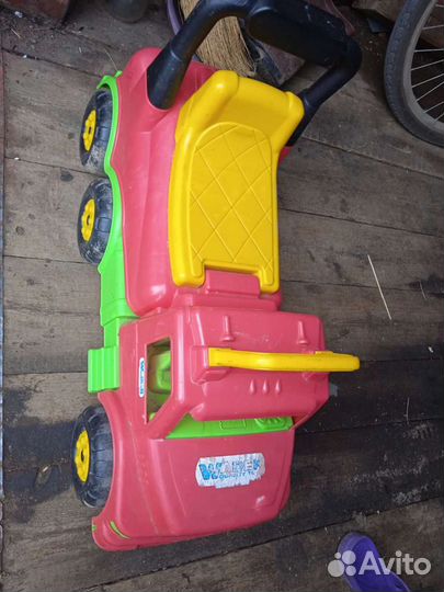 Машинка-каталка