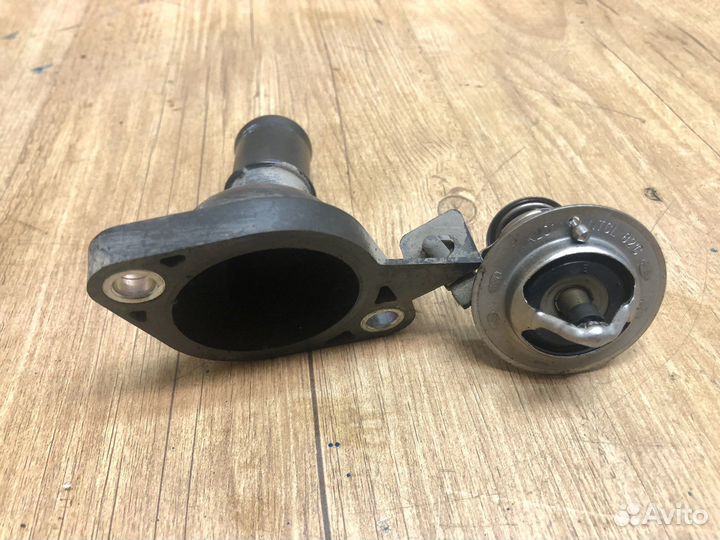 Корпус термостата Mazda 3 BK 1.6 Z6