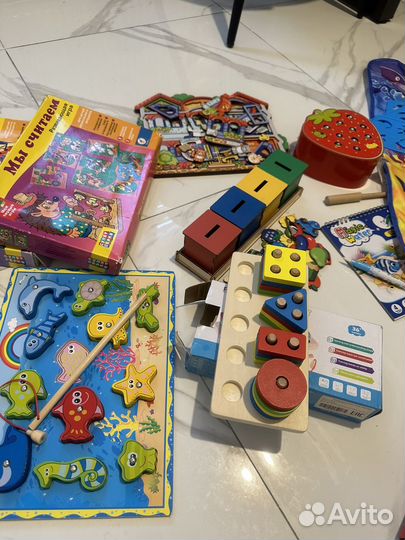 Огромный пакет игрушек книжек для детей от года