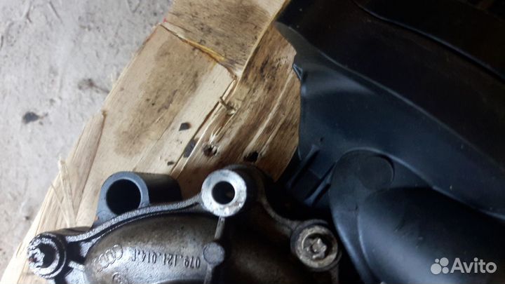 Водяной насос на audi RS4 с 2007года 0791210141