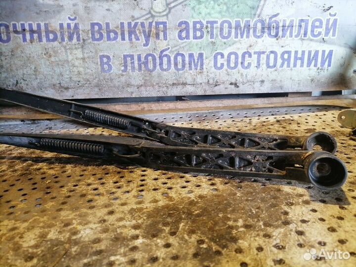 Поводок стеклоочистителя Mitsubishi Lancer 10