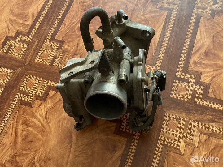 Дроссельная заслонка Nissan Cefiro